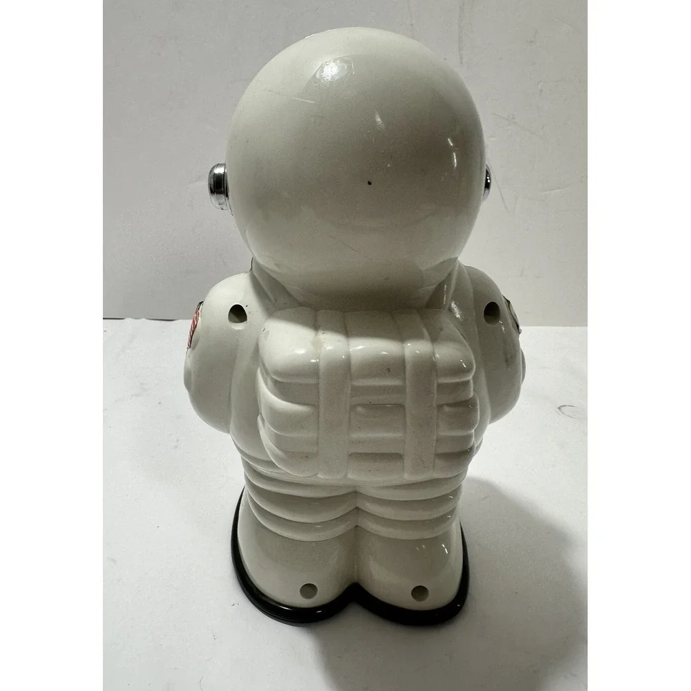 N/A nasa astronaut